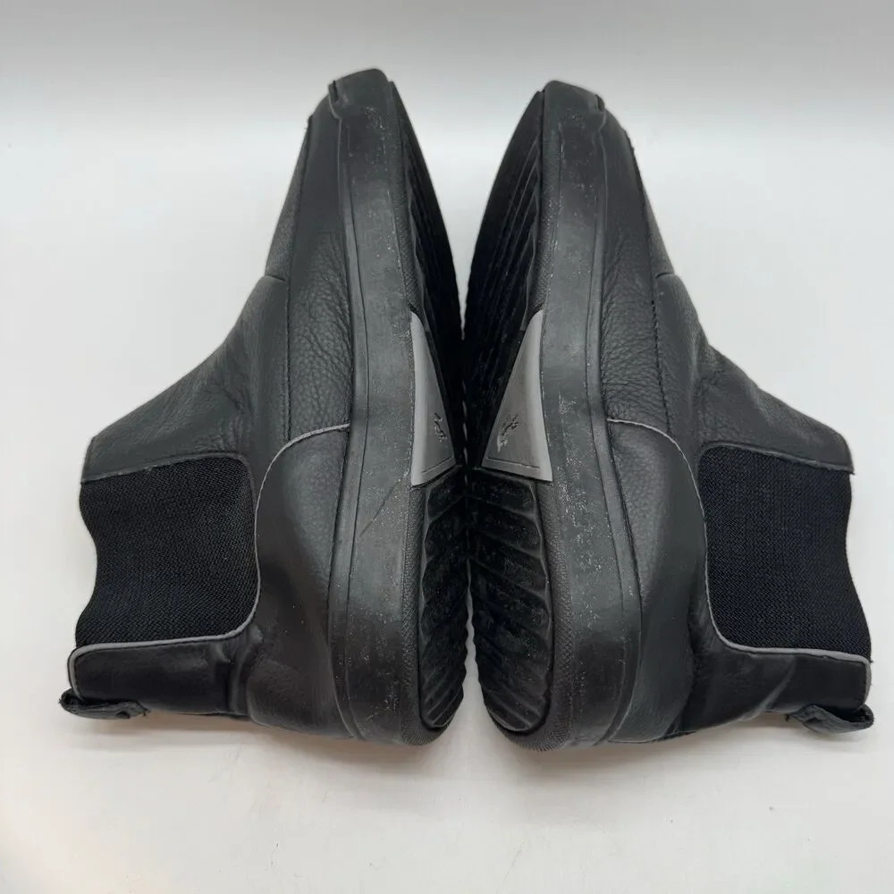 Lacoste  Explorateur Chelsea Ankle Boots Youth 4.5 or Women 6-6.5 Black Pull On